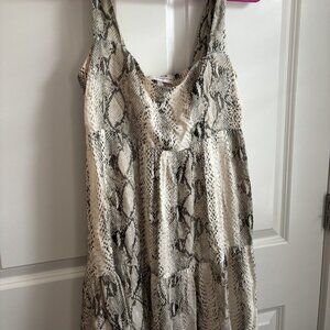 Snake Skin Lavender Brown flowy top